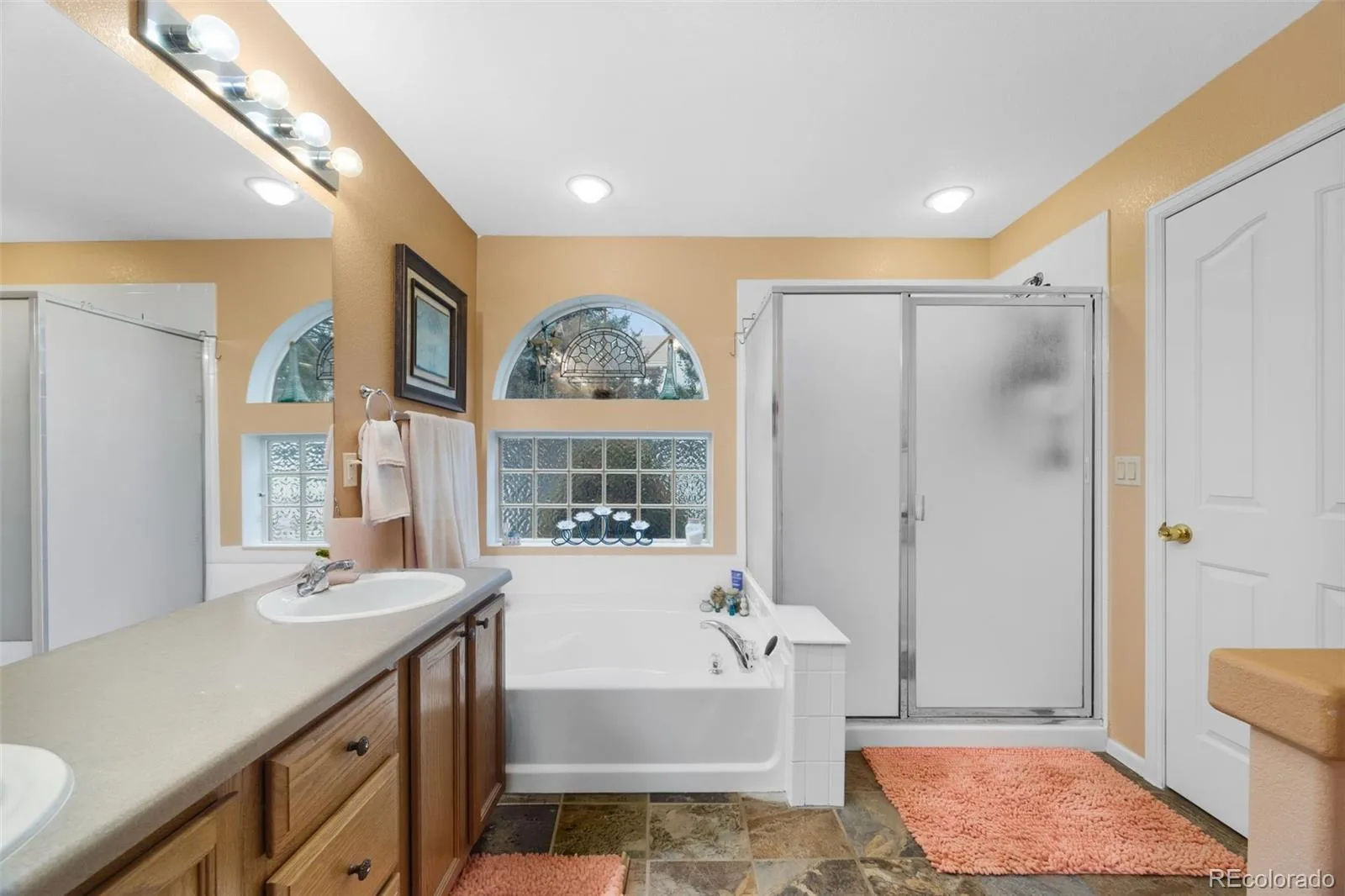 18944 Burlington Place Denver CO 80249 | MLS #REC6688545 09222026141110 1600 28