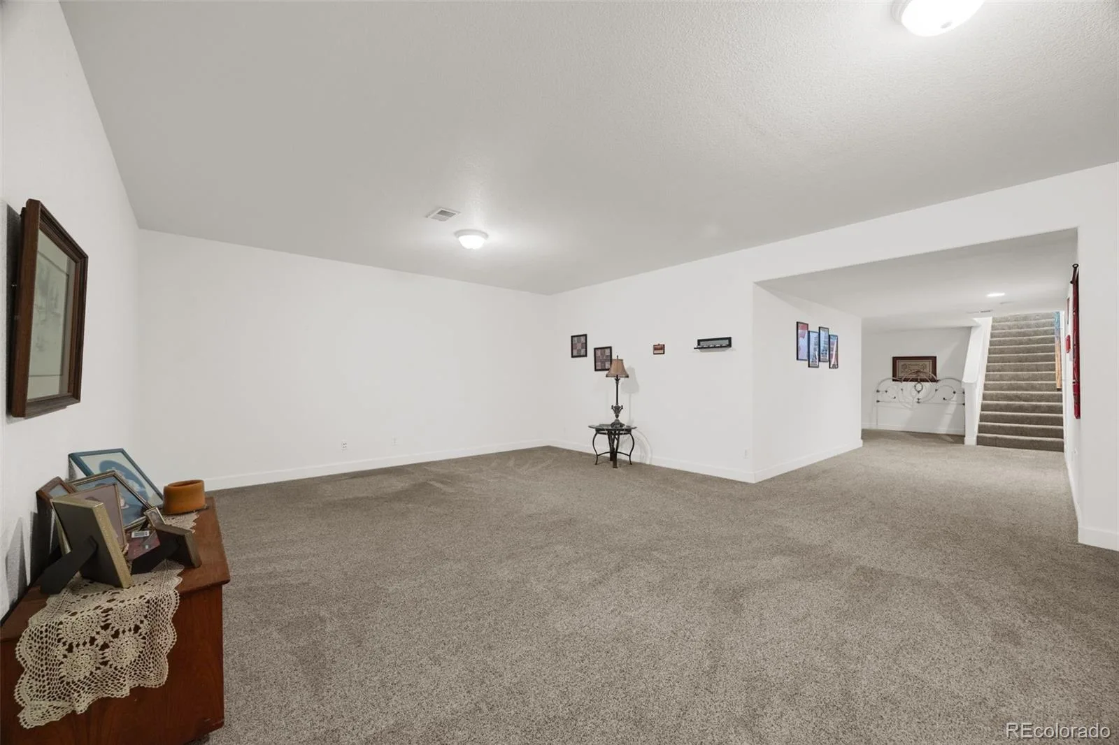 18944 Burlington Place Denver CO 80249 | MLS #REC6688545 09222026141110 1600 32