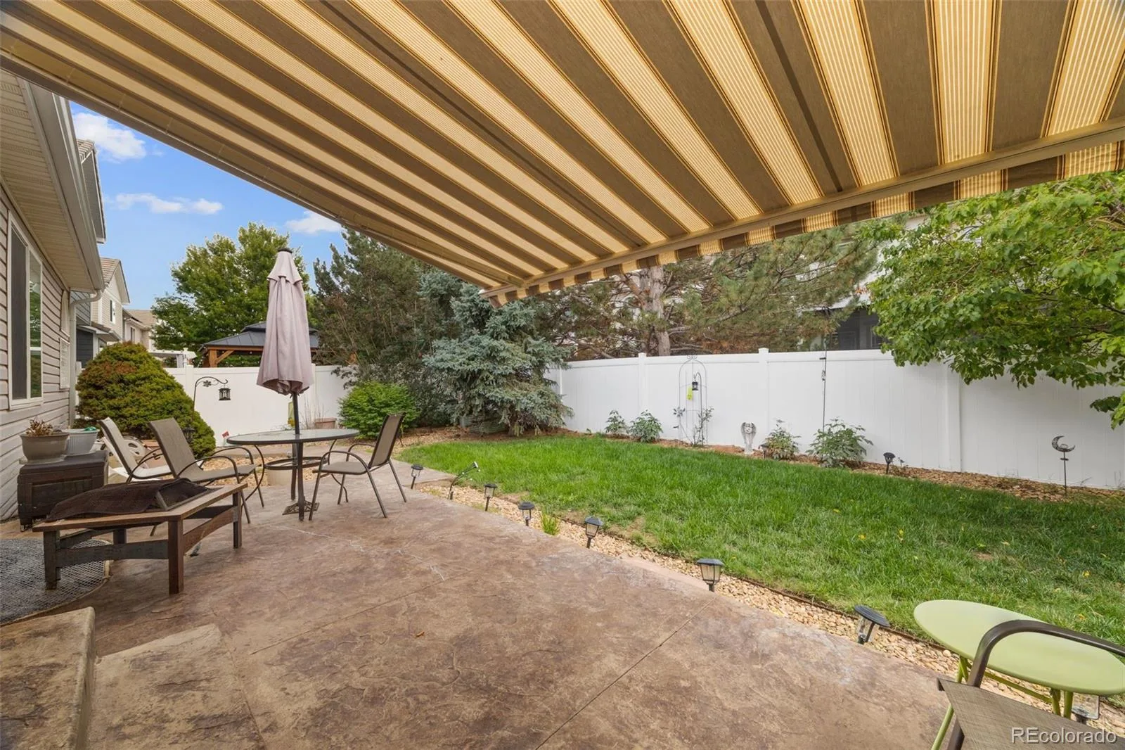 18944 Burlington Place Denver CO 80249 | MLS #REC6688545 09222026141110 1600 39
