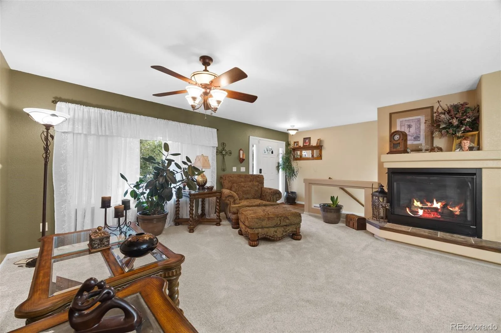 18944 Burlington Place Denver CO 80249 | MLS #REC6688545 09222026141110 1600 9