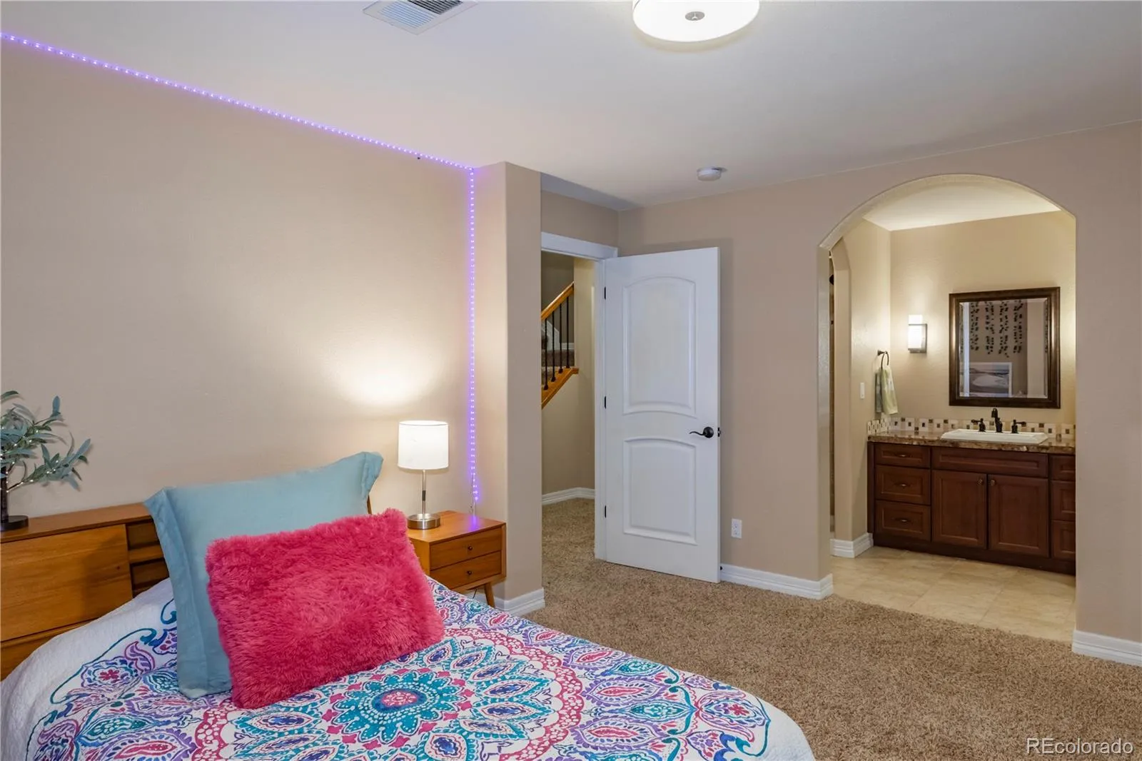 04062026144711 1600 35