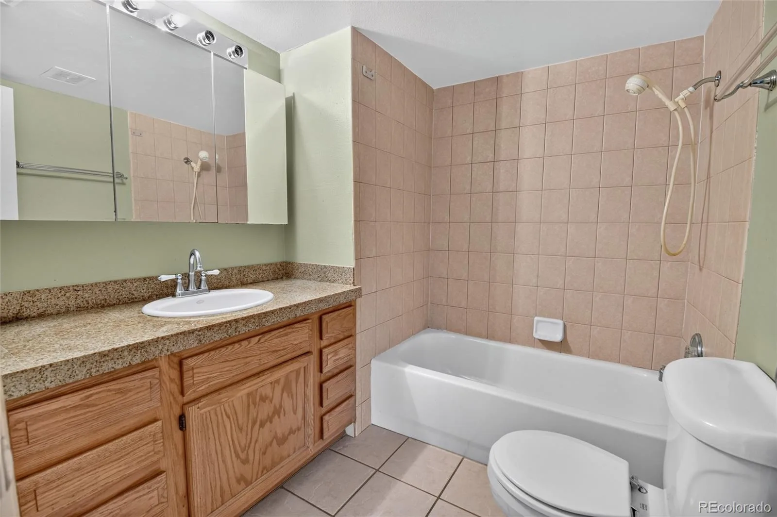 3309 S Monaco Street Parkway #A Denver CO 80222 | MLS #REC6690334 09252026010957 1600 13