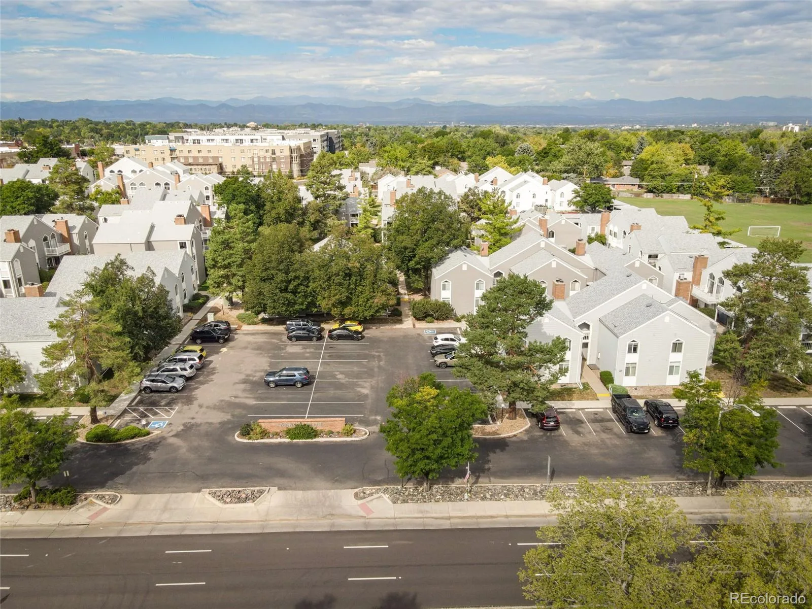 3309 S Monaco Street Parkway #A Denver CO 80222 | MLS #REC6690334 09252026010957 1600 25