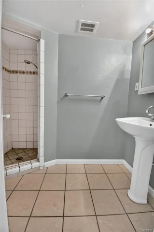 3309 S Monaco Street Parkway #A Denver CO 80222 | MLS #REC6690334 09252026010957 640 17