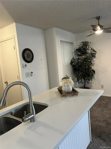 922 S Dearborn Way #5 Aurora CO 80012 | MLS #REC6690772 08132026212731 800 9