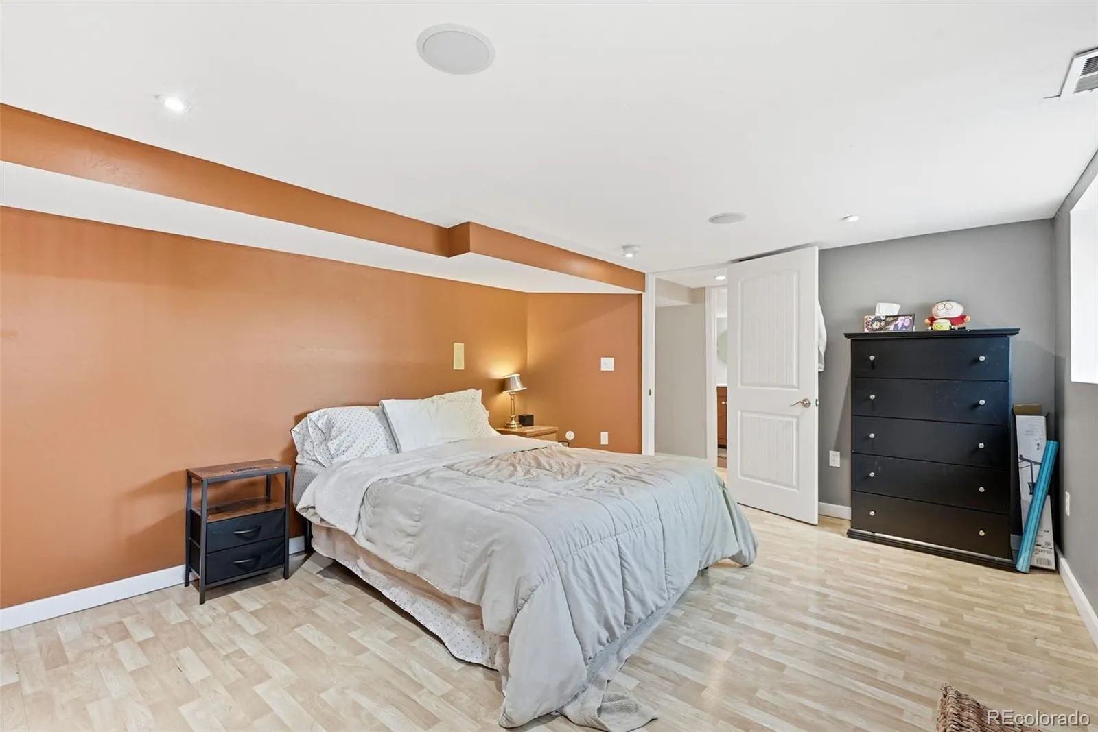 2391 Holly Street Denver CO 80207 MLS #REC6692848 05012026061648 1600 25