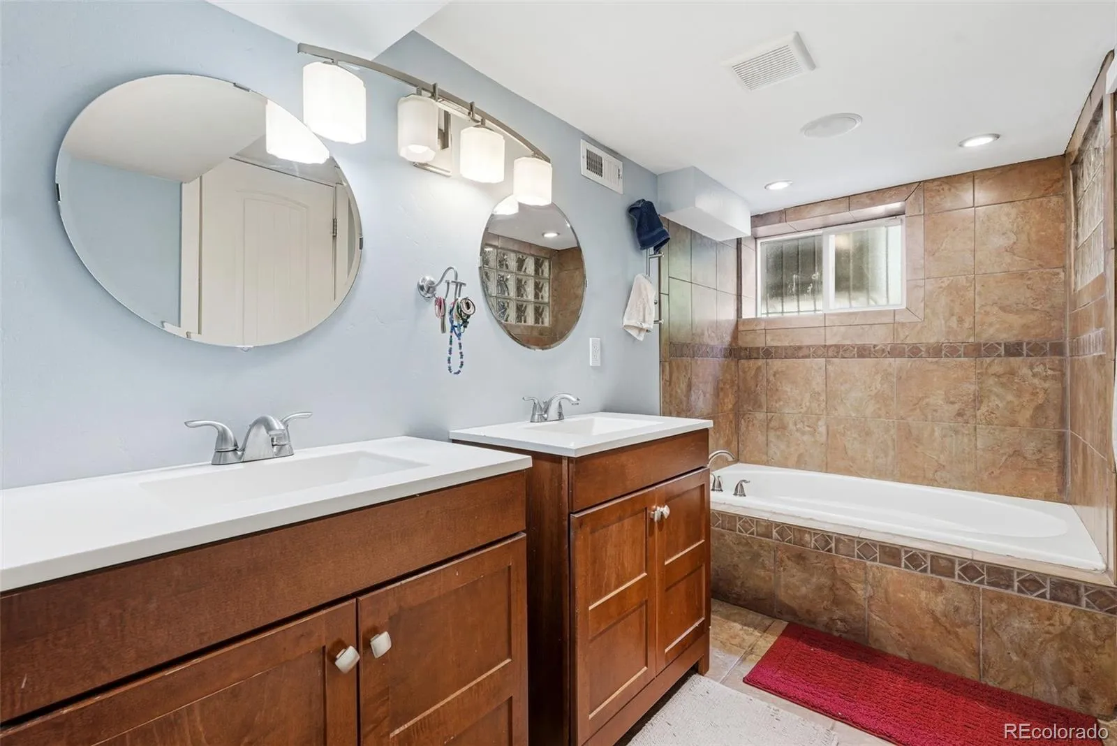2391 Holly Street Denver CO 80207 MLS #REC6692848 05012026061648 1600 28