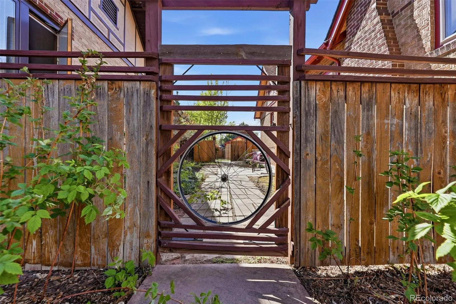 2391 Holly Street Denver CO 80207 MLS #REC6692848 05012026061648 1600 35