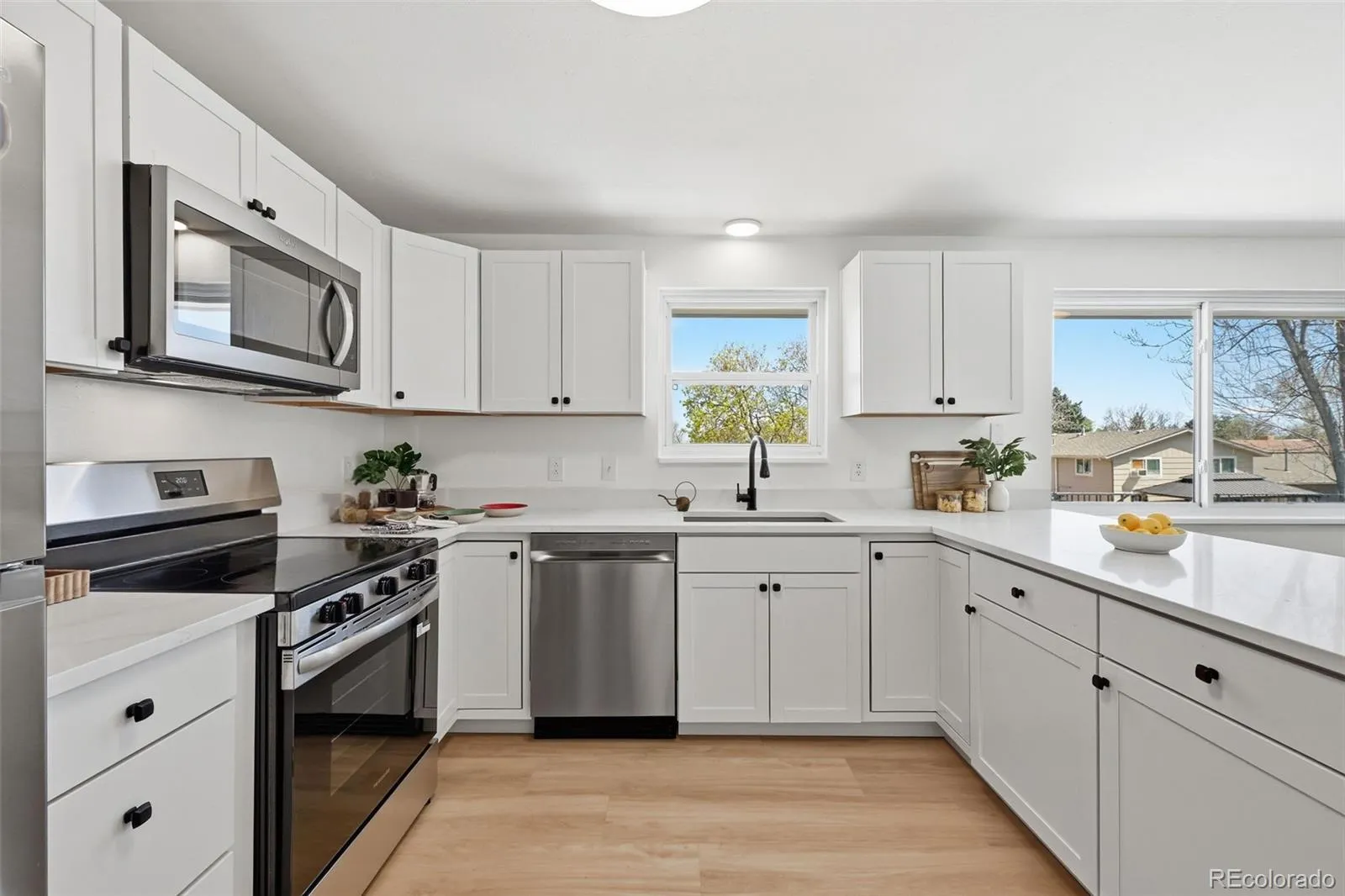 04042026170515 1600 13