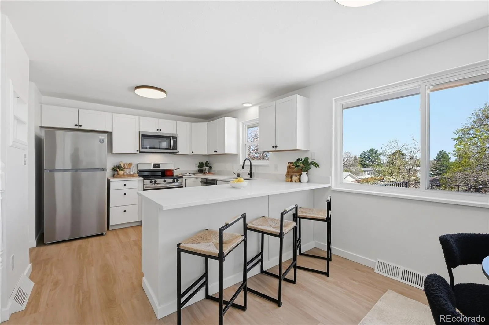 04042026170515 1600 15