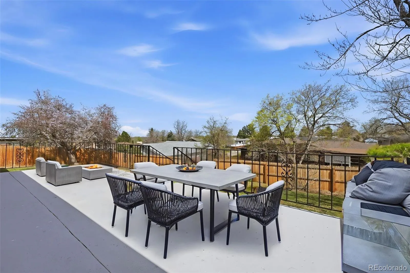 04042026170515 1600 9