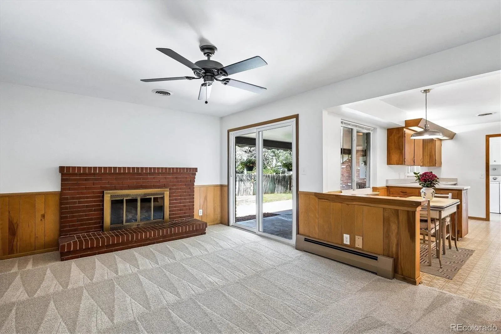 385 Oakland Street Aurora CO 80010 MLS #REC6695107 05132026210305 1600 25