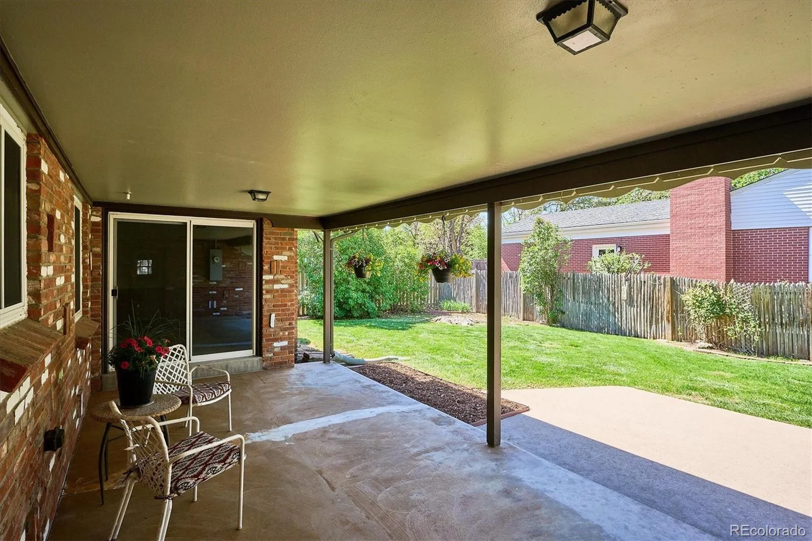 385 Oakland Street Aurora CO 80010 MLS #REC6695107 05132026210305 1600 34