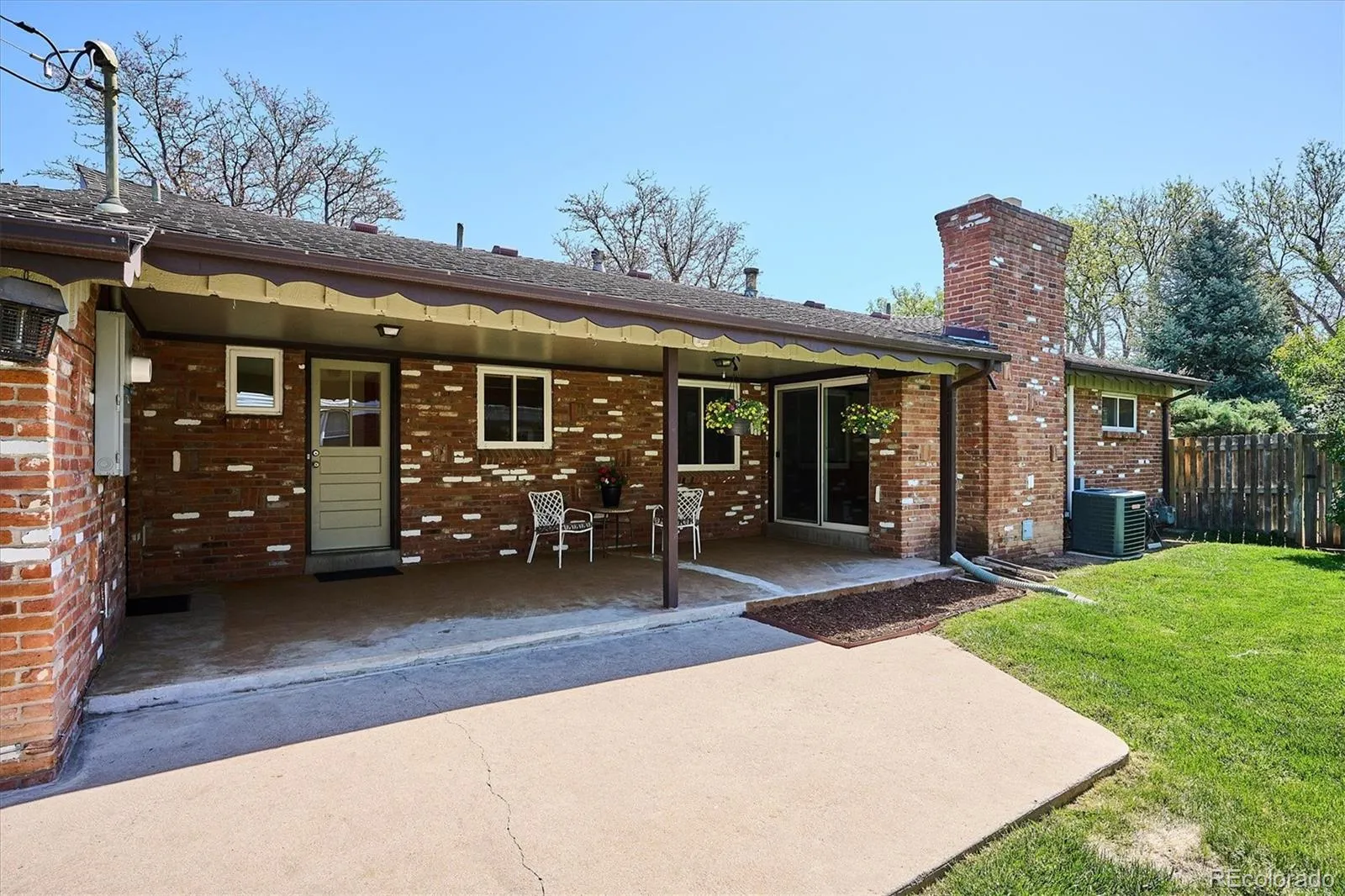 385 Oakland Street Aurora CO 80010 MLS #REC6695107 05132026210305 1600 35