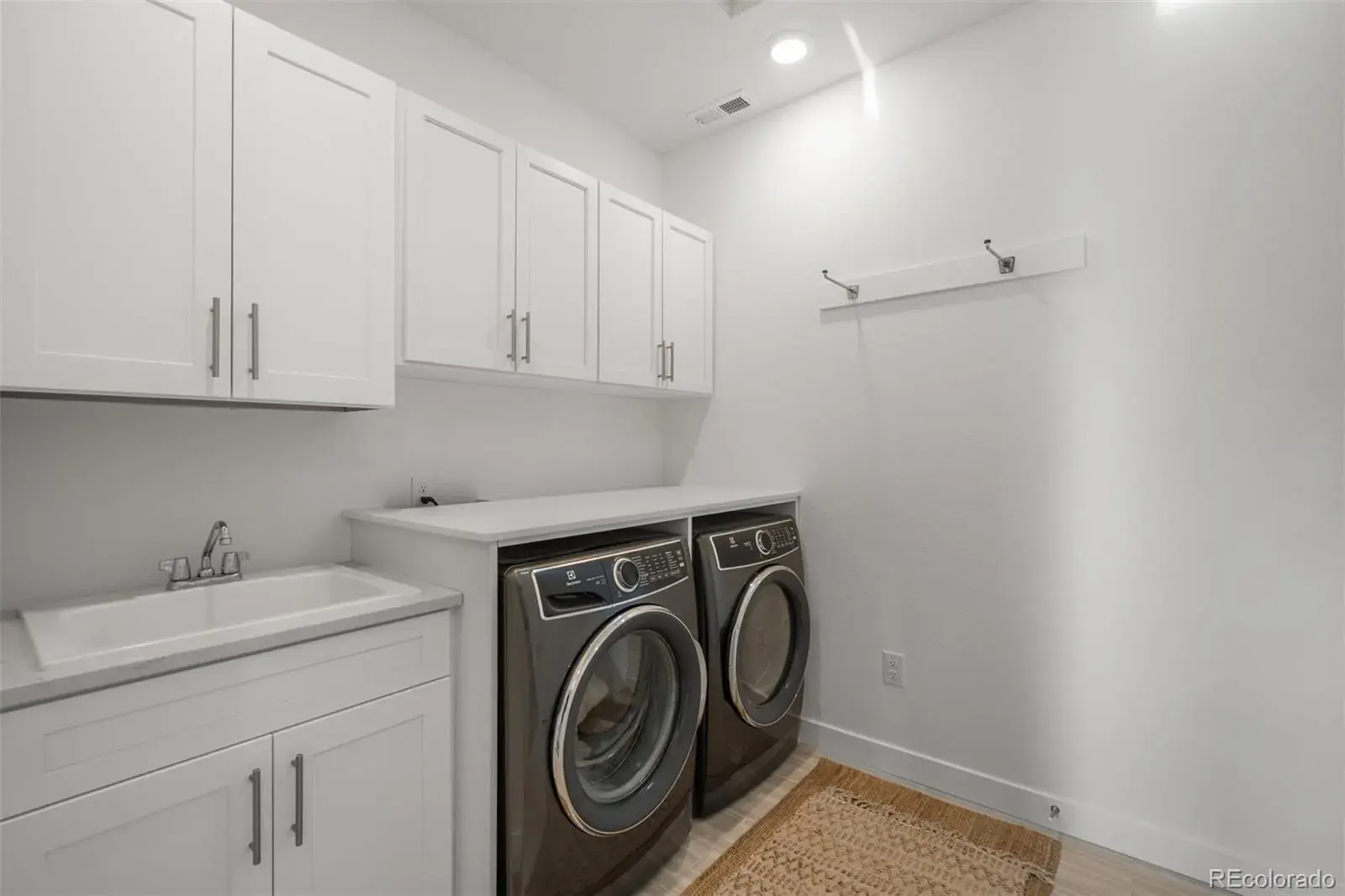 03042026221628 1600 37