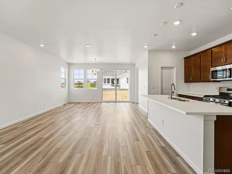 3309 N Denali Street Aurora CO 80019 | MLS #REC6698166 08212026161159 800 15