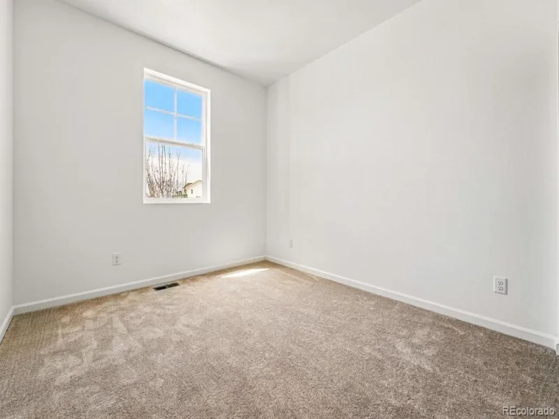 3309 N Denali Street Aurora CO 80019 | MLS #REC6698166 08212026161159 800 25