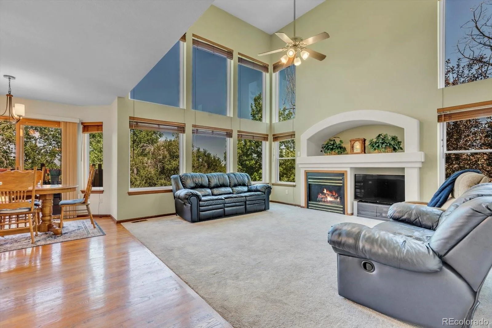 1598 Ridgeview Drive Louisville CO 80027 | MLS #REC6700350 07012026222706 1600 16