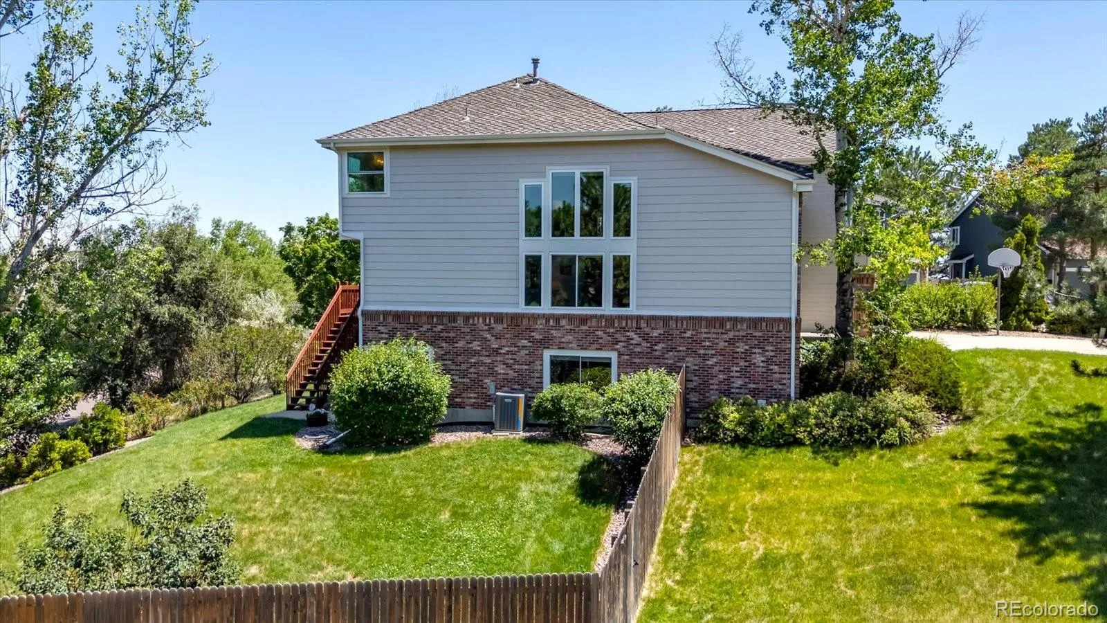 1598 Ridgeview Drive Louisville CO 80027 | MLS #REC6700350 07012026222706 1600 39