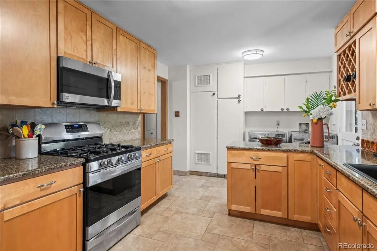 40 Skyline Drive Wheat Ridge CO 80215 MLS #REC6701807 05132026011141 1200 13