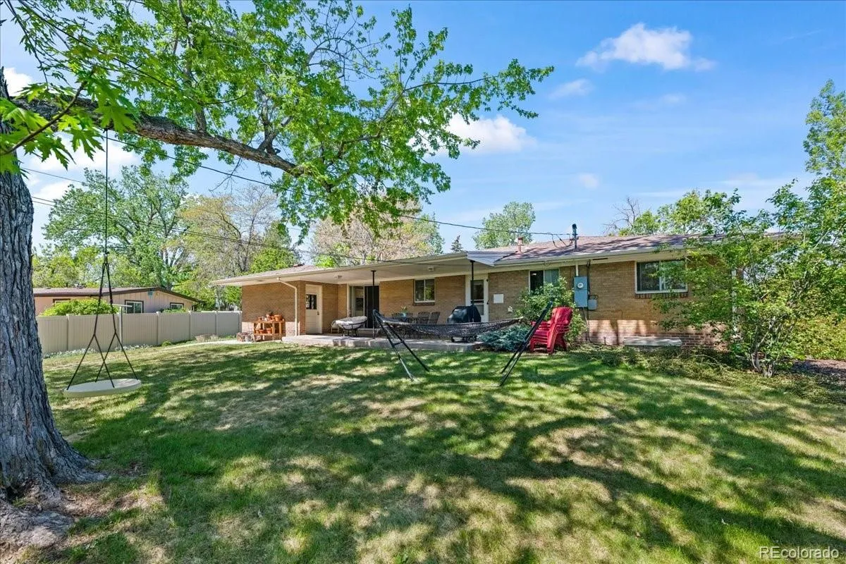 40 Skyline Drive Wheat Ridge CO 80215 MLS #REC6701807 05132026011141 1200 27
