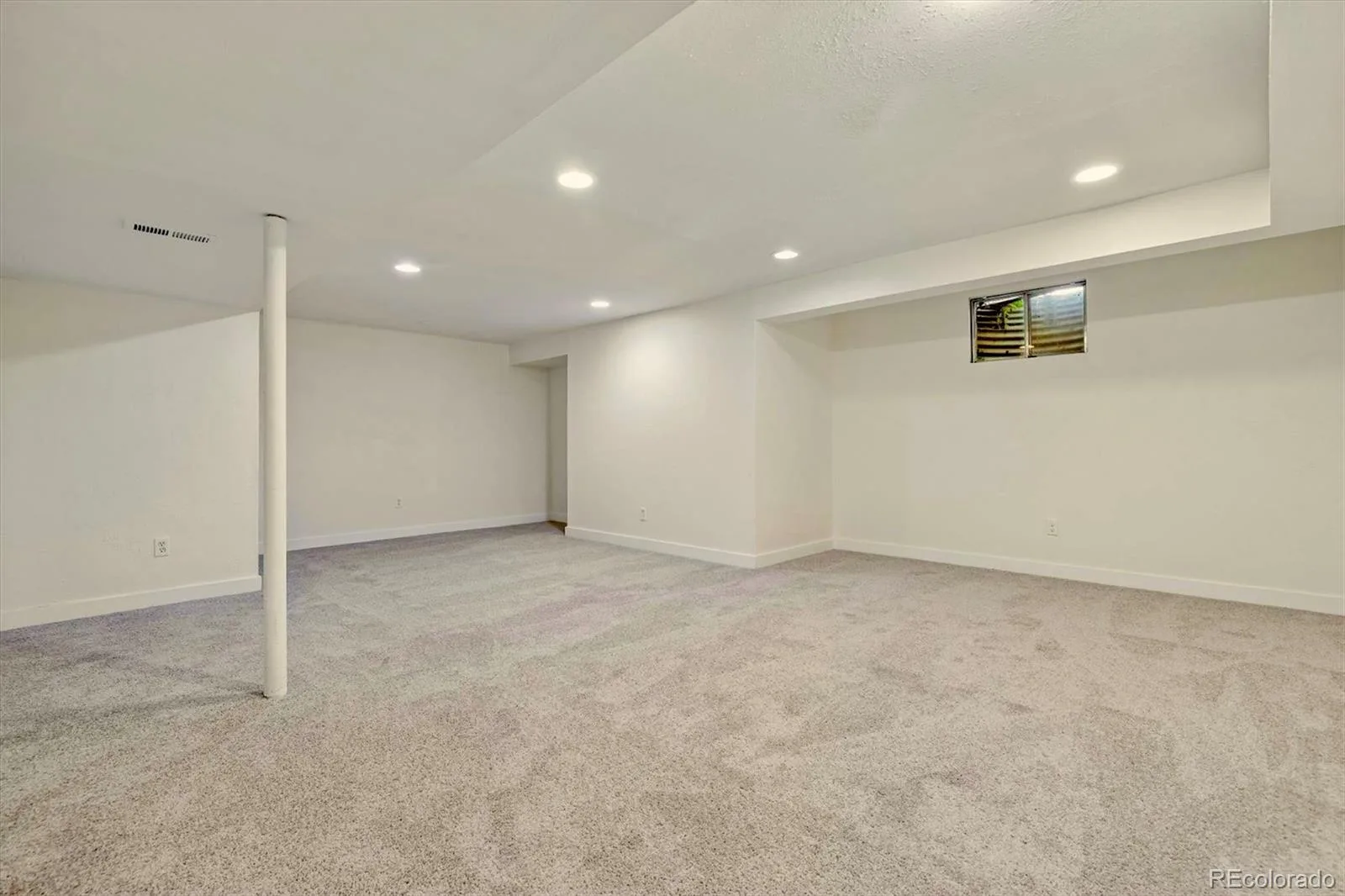 2906 S Parker Court Aurora CO 80014 MLS #REC6701870 07142026010619 1600 26