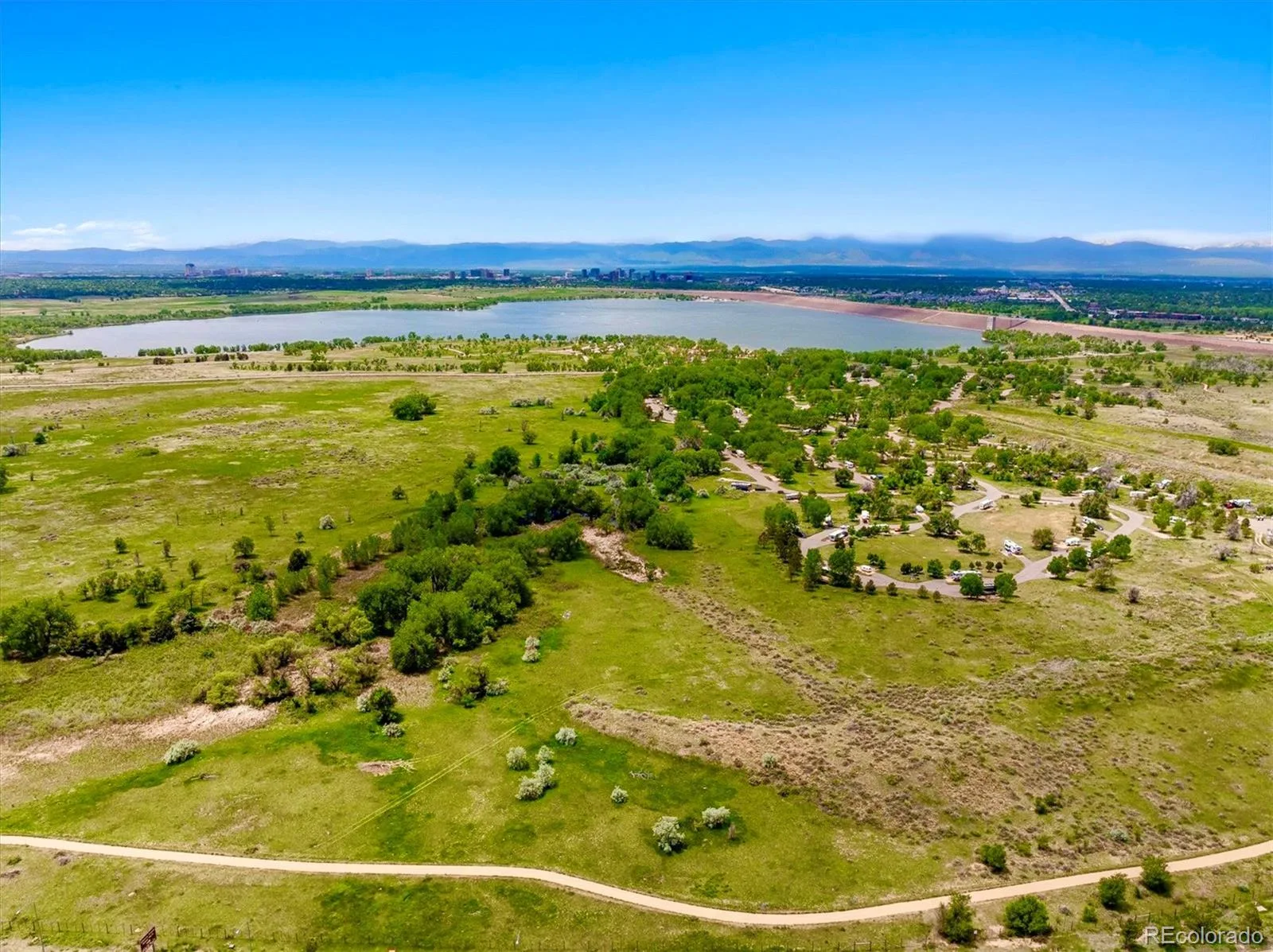 2906 S Parker Court Aurora CO 80014 MLS #REC6701870 07142026010619 1600 40