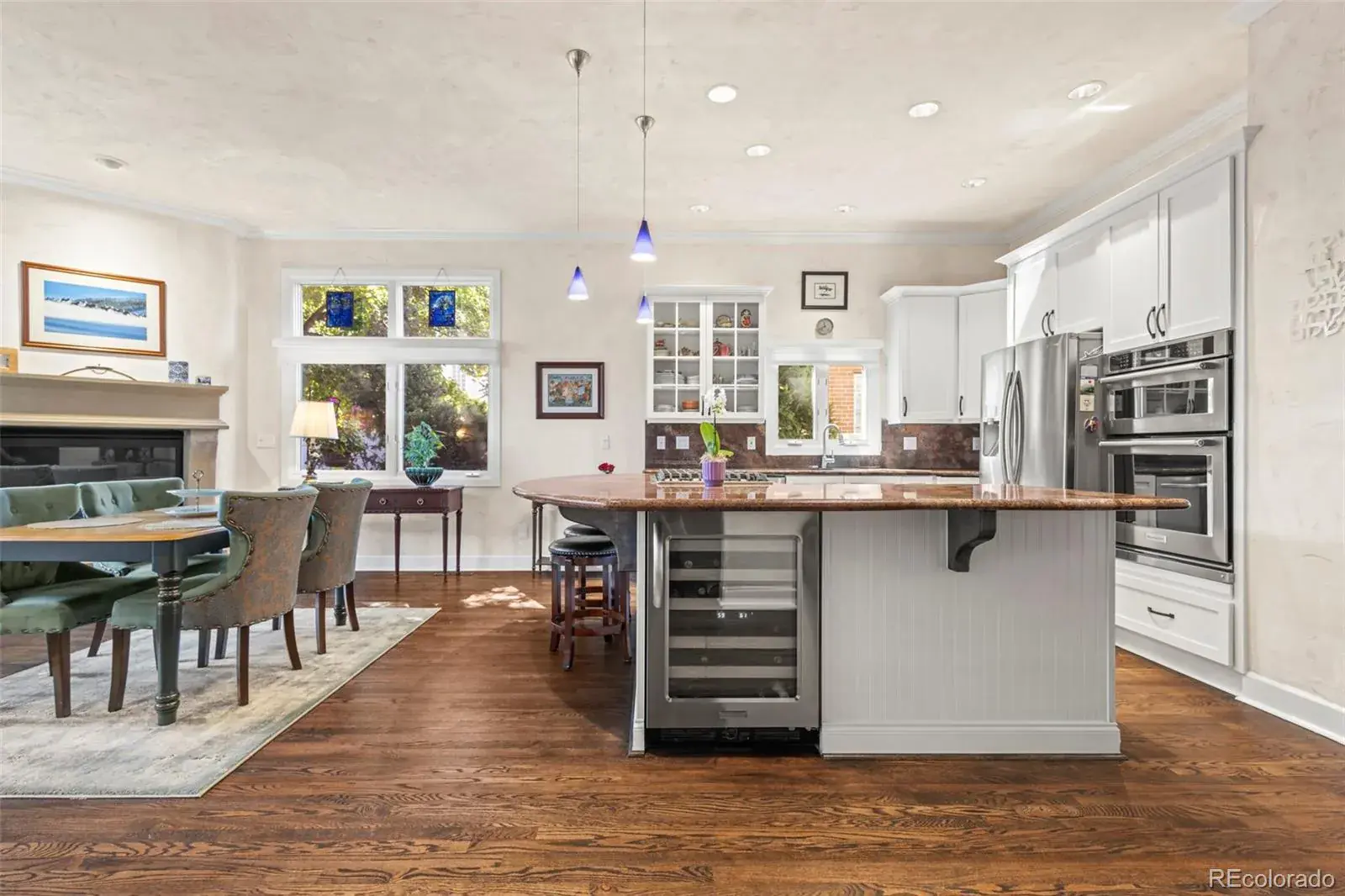 09042025233159 1600 11