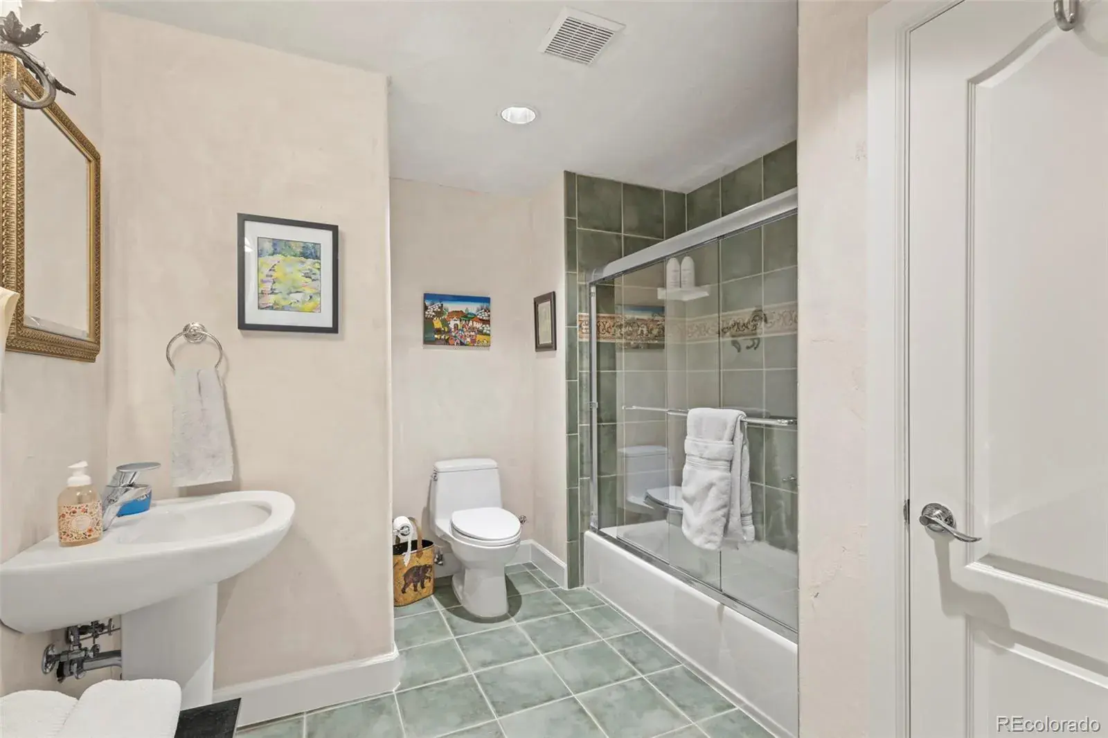 09042025233159 1600 28