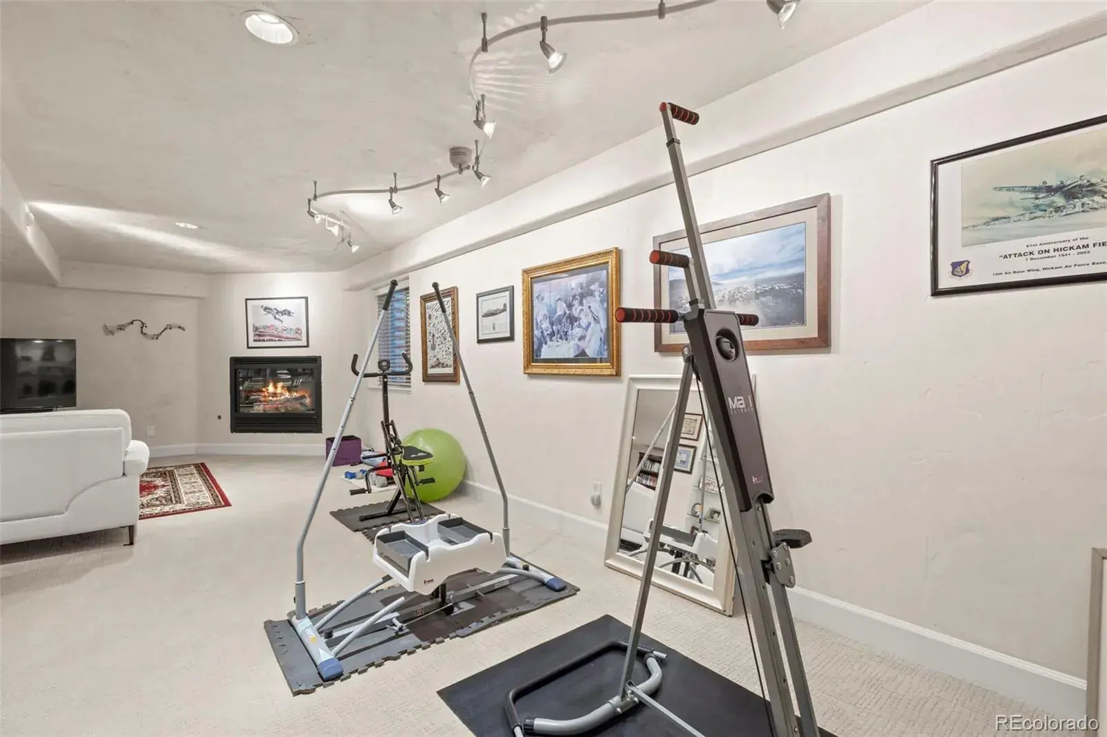 09042025233159 1600 30