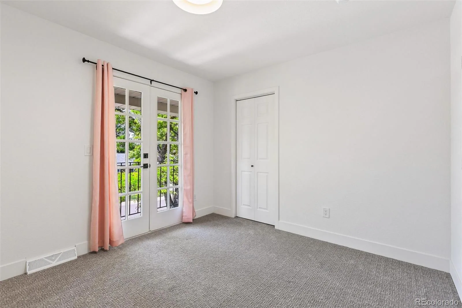 3798 S Wabash Street Denver CO 80237 MLS #REC6703622 06092026161911 1600 24