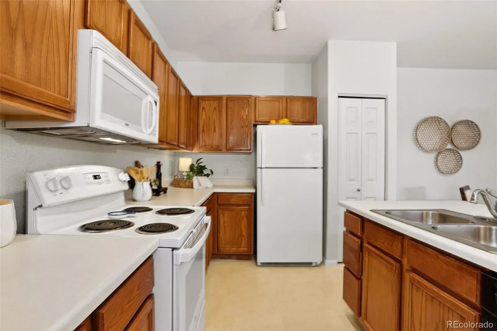 10715 Twenty Mile Road #202 Parker CO 80134 MLS #REC6705063 03202026054926 1600 13