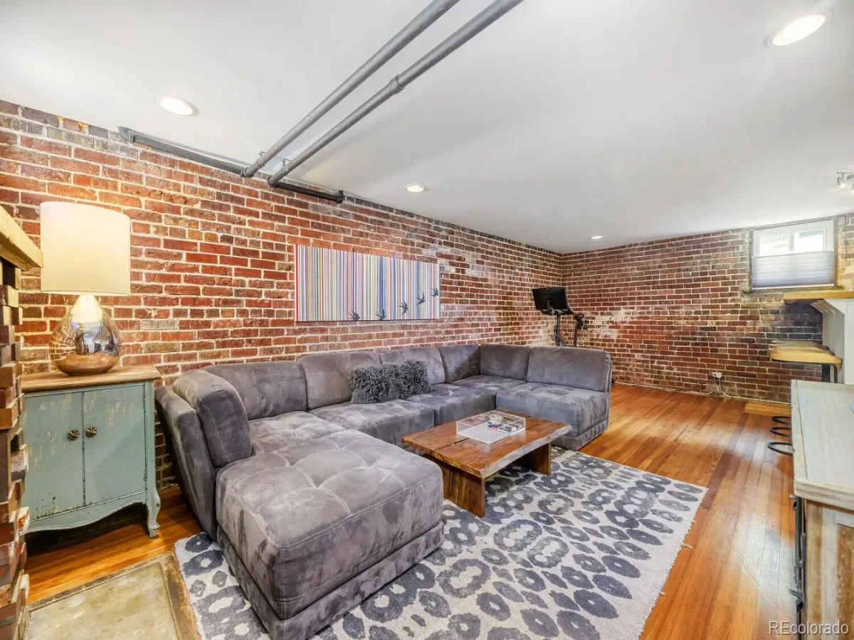 03262026012133 1200 14