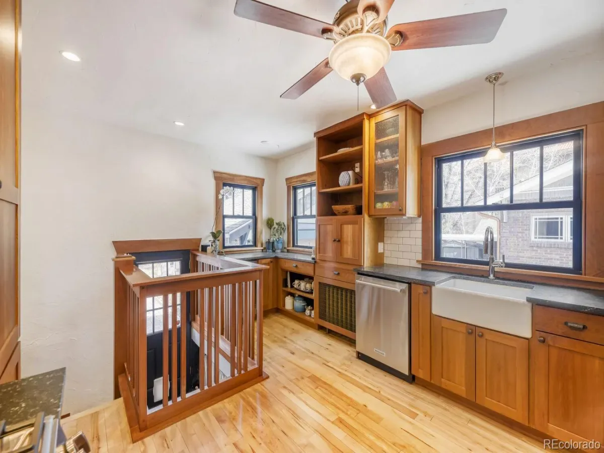 03262026012133 1200 8