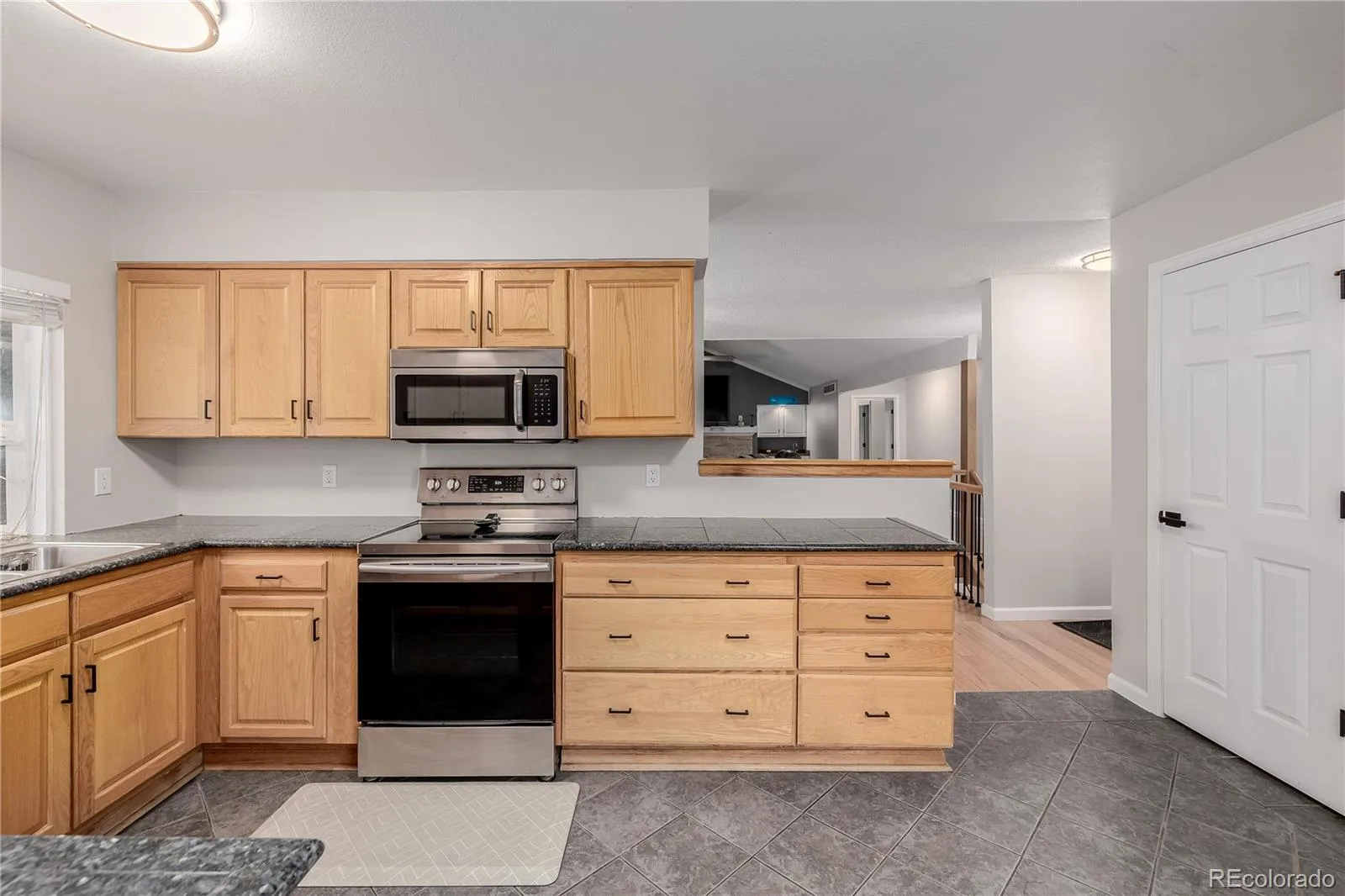 7831 Sangre De Cristo Littleton CO 80127 | MLS #REC6706407 08102026185634 1600 18