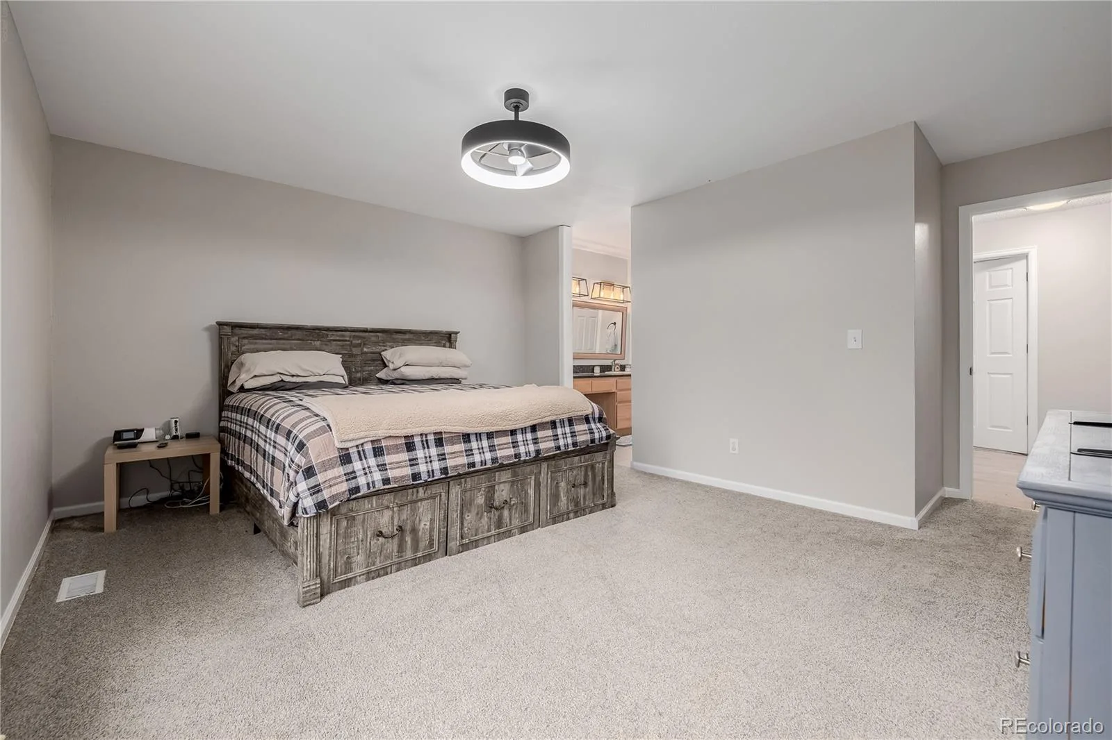 7831 Sangre De Cristo Littleton CO 80127 | MLS #REC6706407 08102026185634 1600 23