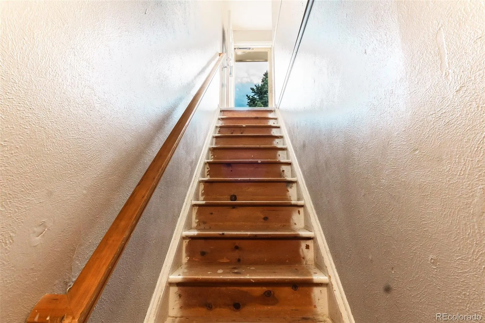 04092026060647 1600 10