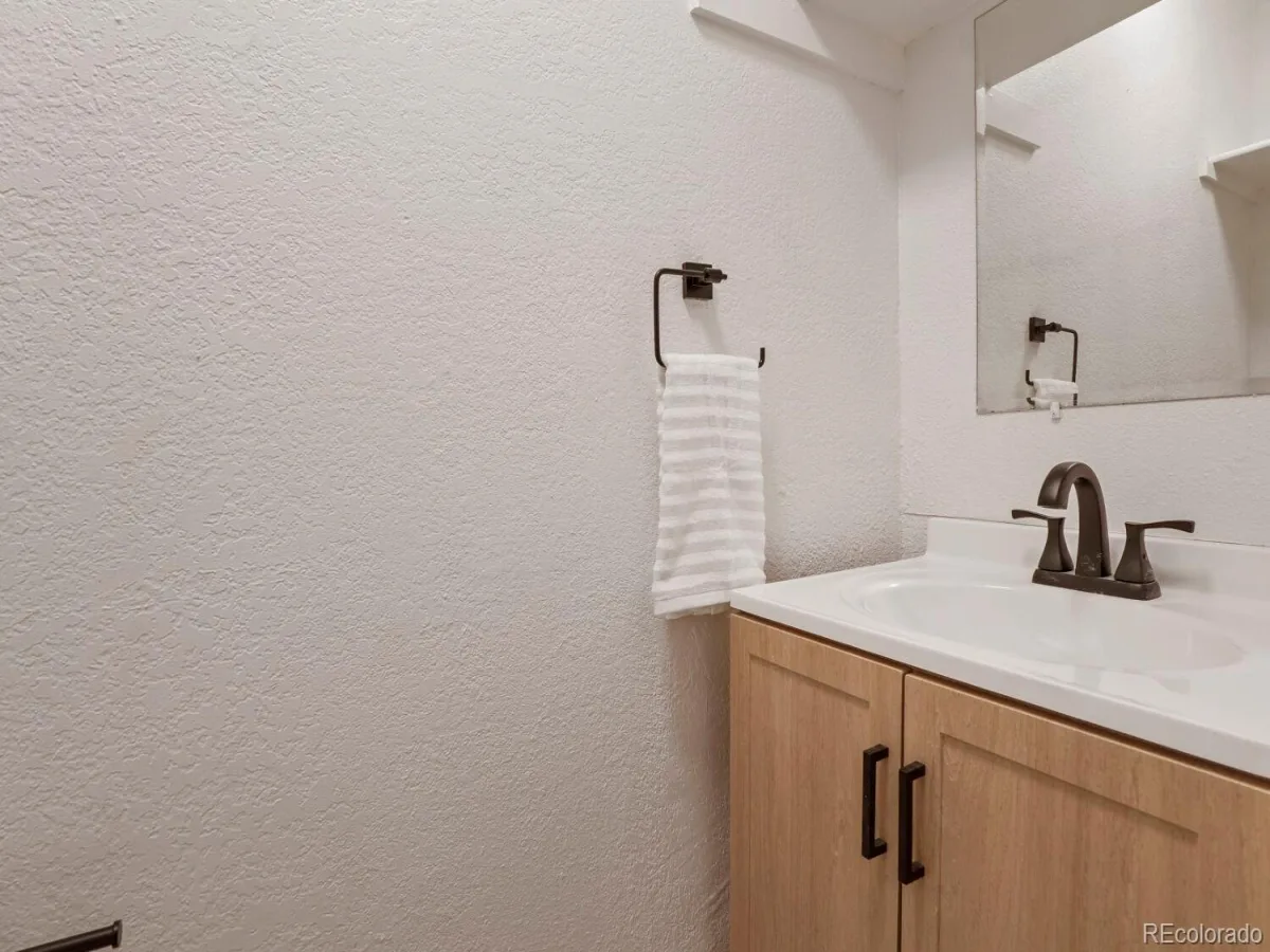12063 E Hoye Drive Aurora CO 80012 | MLS #REC6709985 10022026165347 1200 12