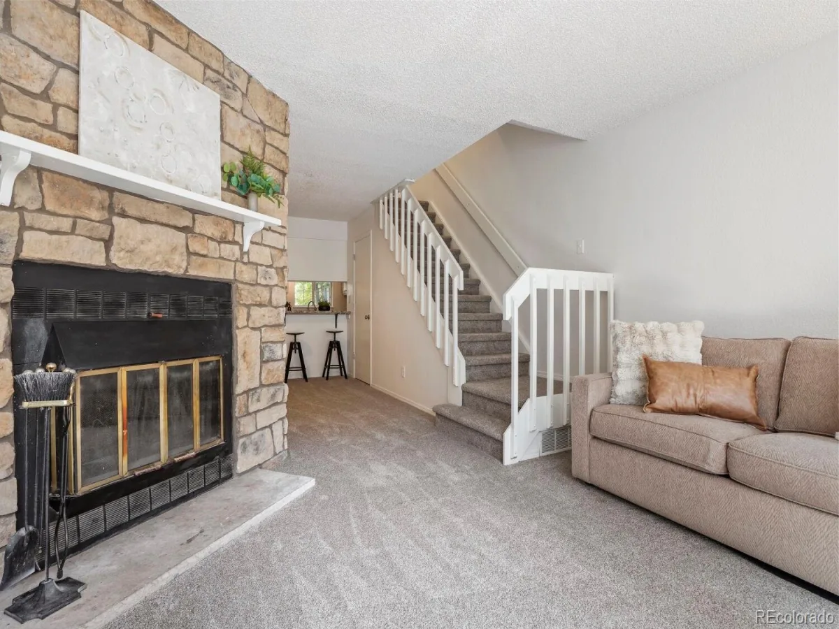 12063 E Hoye Drive Aurora CO 80012 | MLS #REC6709985 10022026165347 1200 5