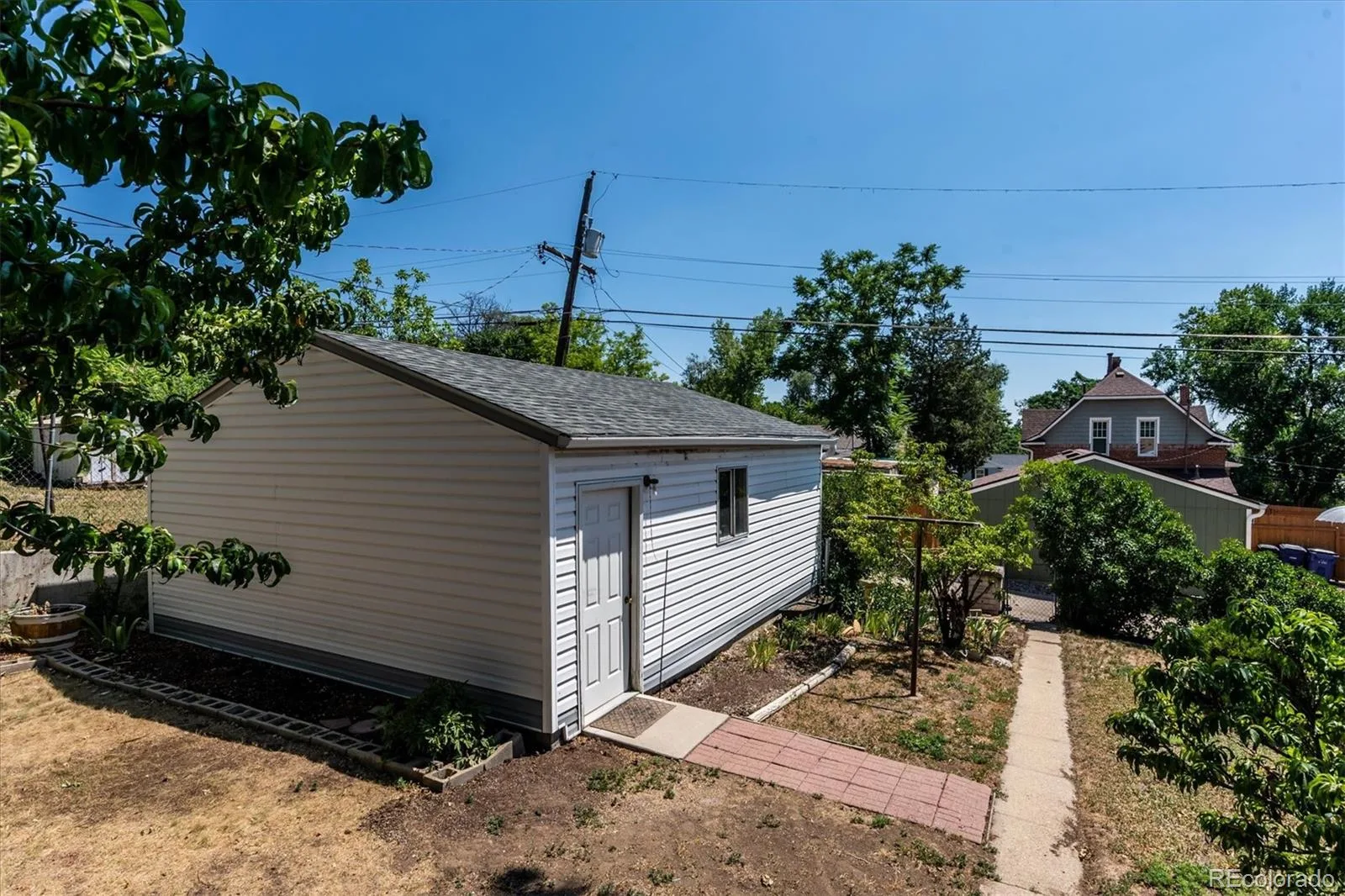240 Stuart Street Denver CO 80219 | MLS #REC6710308 07272026010448 1600 21