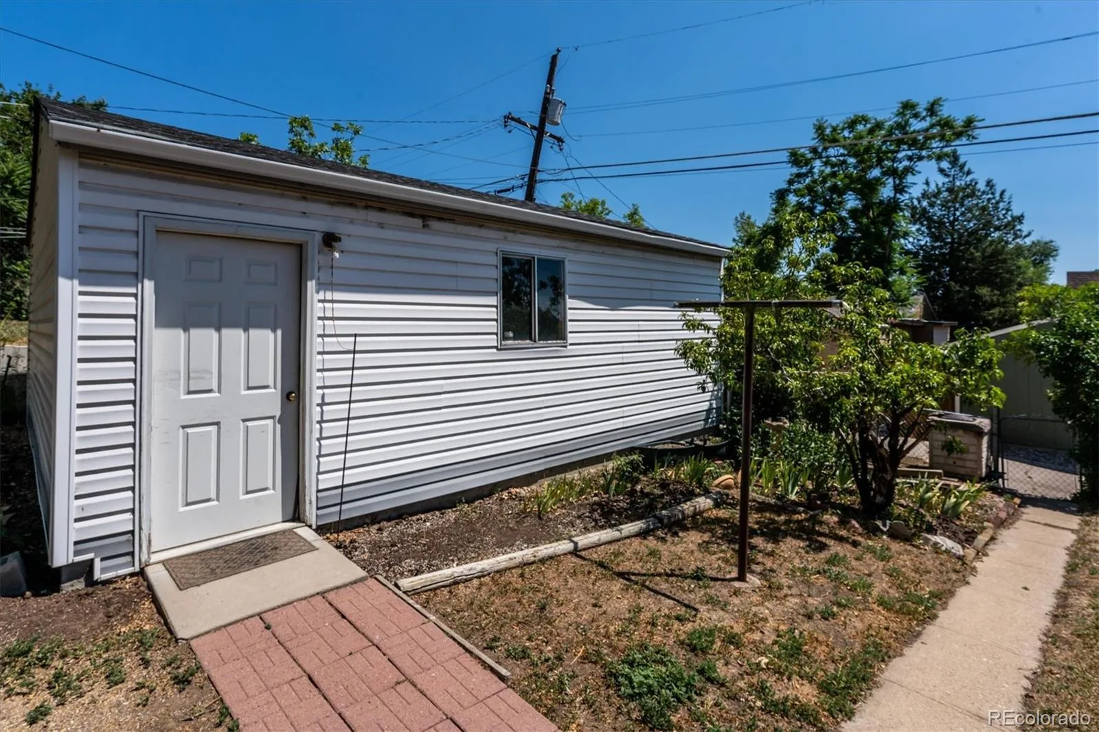 240 Stuart Street Denver CO 80219 | MLS #REC6710308 07272026010448 1600 26