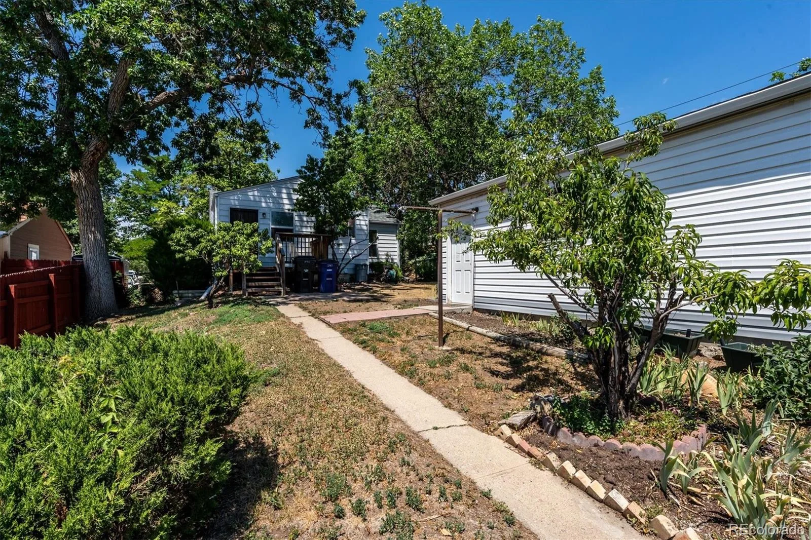 240 Stuart Street Denver CO 80219 | MLS #REC6710308 07272026010448 1600 28