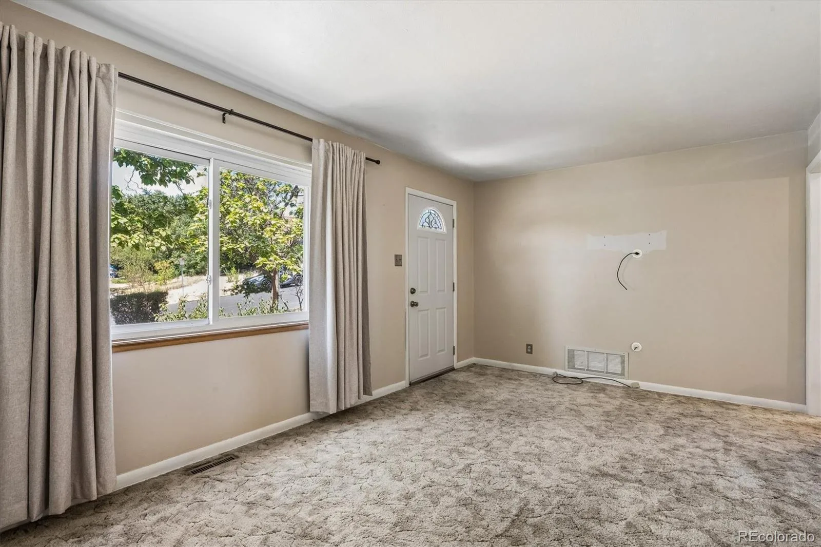 240 Stuart Street Denver CO 80219 | MLS #REC6710308 07272026010448 1600 7