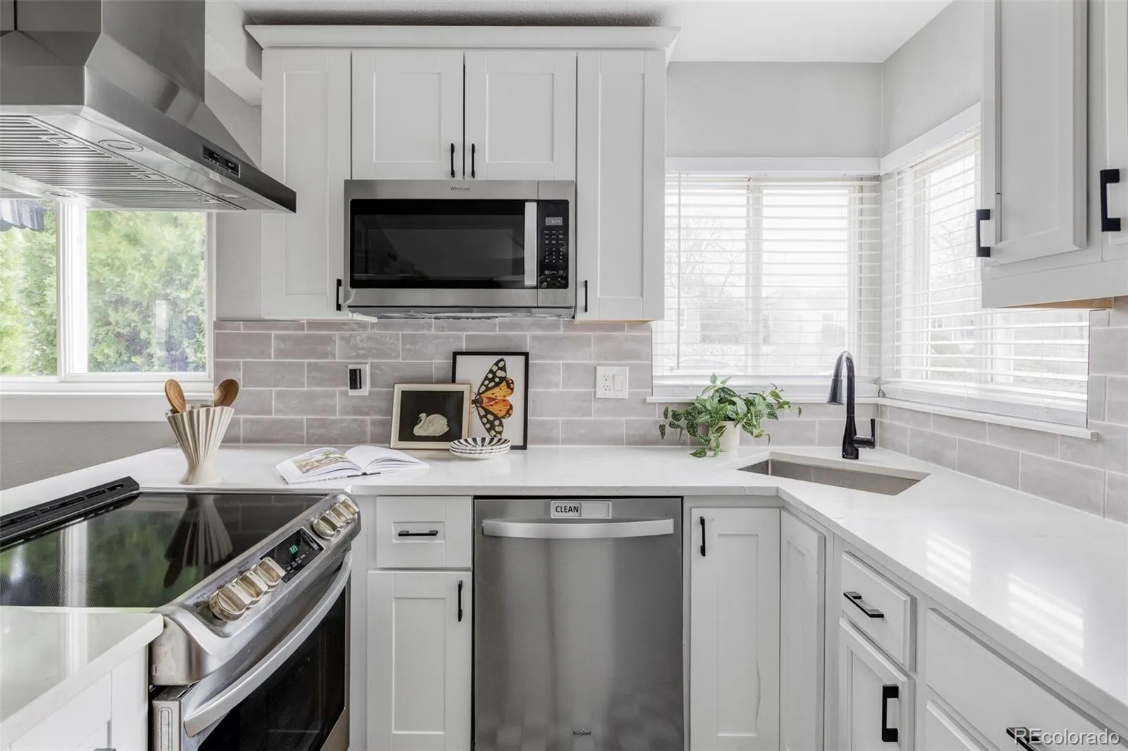 04112026202427 1600 8