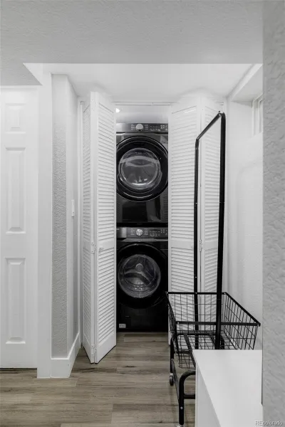 04112026202427 800 24