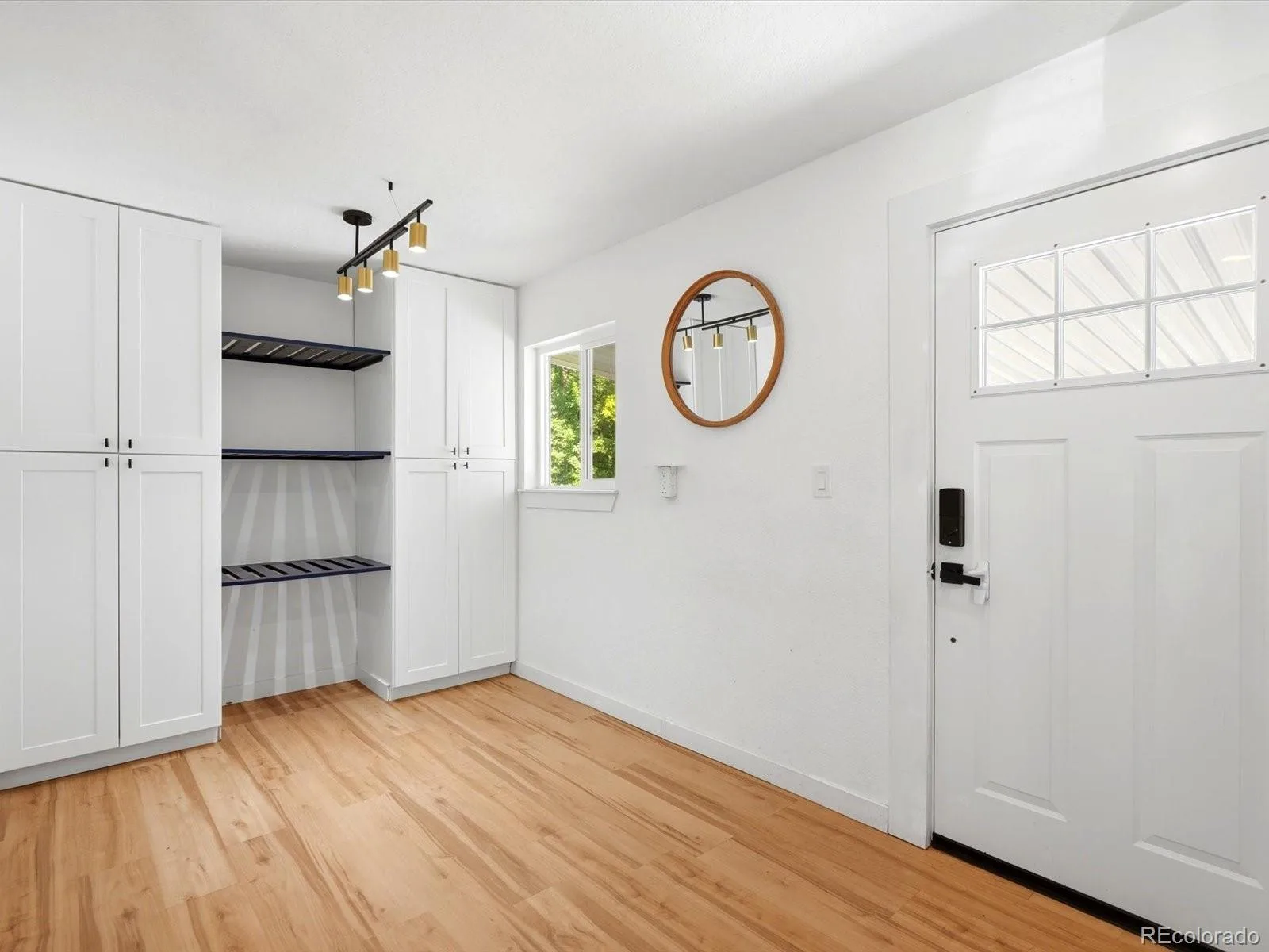 1270 S Hudson Street Denver CO 80246 | MLS #REC6711371 08272026163957 1600 18