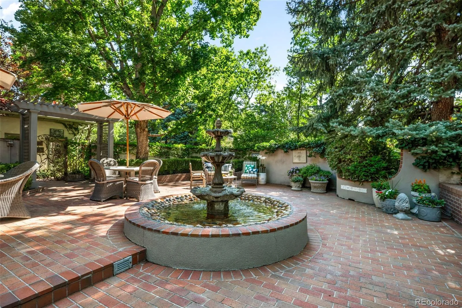 2415 E Cedar Avenue Denver CO 80209 | MLS #REC6715837 09182026054406 1600 38