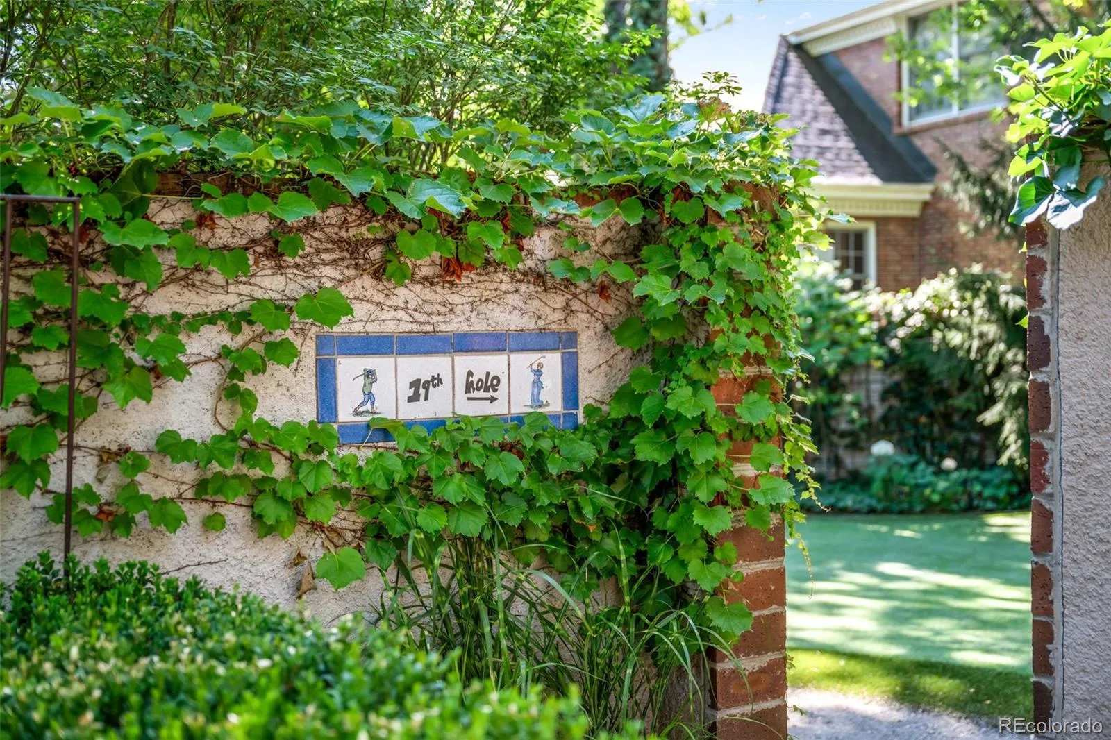 2415 E Cedar Avenue Denver CO 80209 | MLS #REC6715837 09182026054406 1600 40