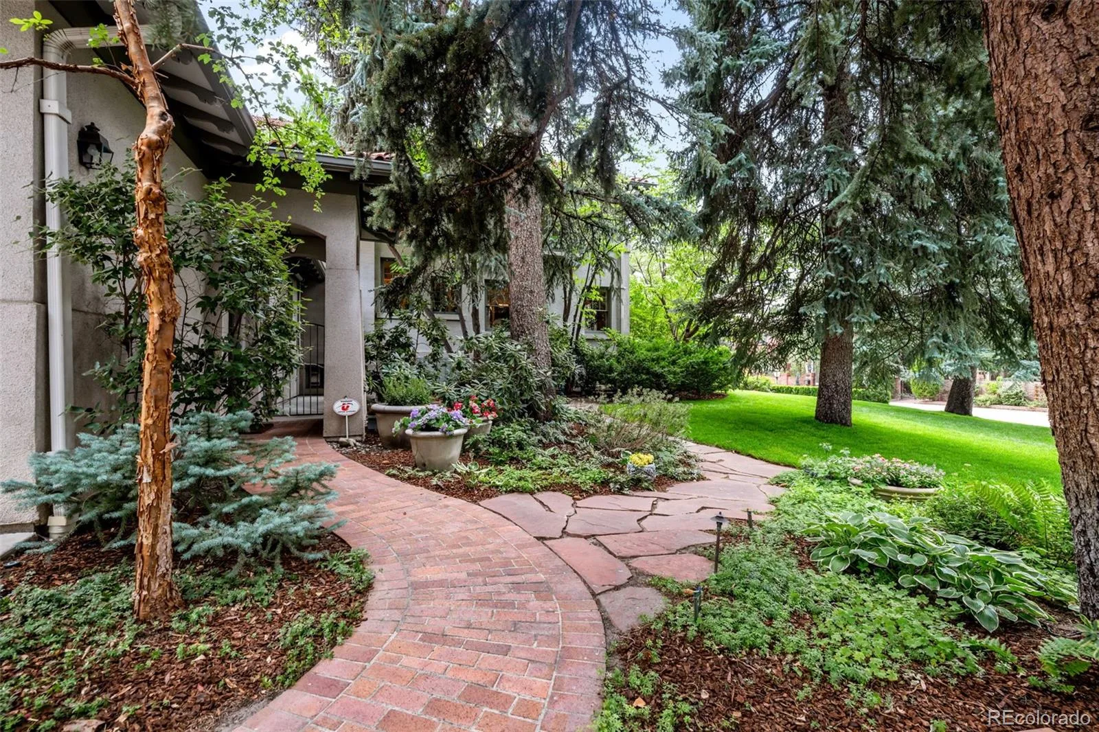 2415 E Cedar Avenue Denver CO 80209 | MLS #REC6715837 09182026054406 1600 43