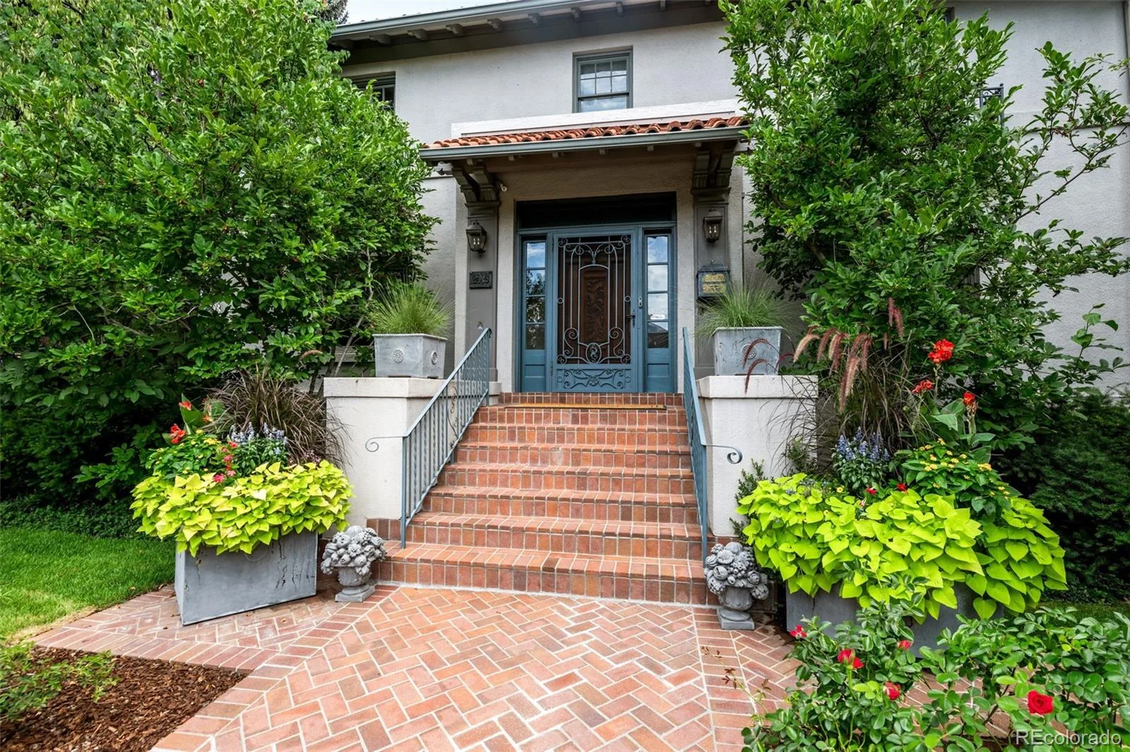 2415 E Cedar Avenue Denver CO 80209 | MLS #REC6715837 09182026054406 1600 48